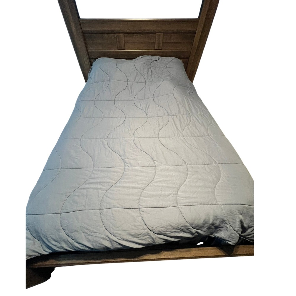 UGG Comforter Avery Queen 92x96 Gray Blue Good 1pc Quilted Arched Bedding